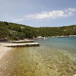 Holiday Home * Vis