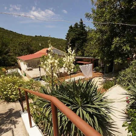 Holiday Home *