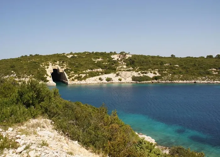 Holiday Home * Vis